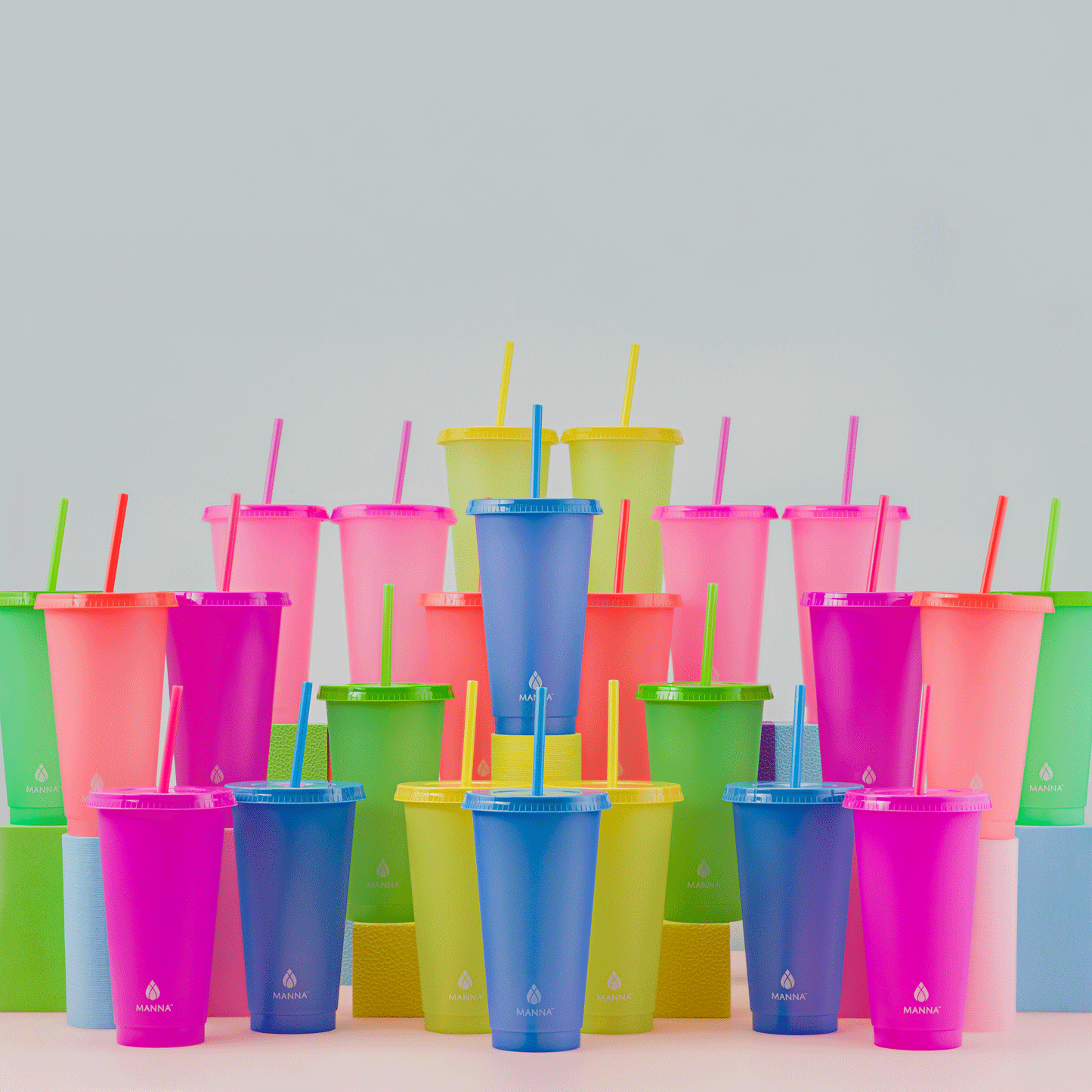 24-piece-original-color-changing-cup-set-c4 A0029811.gif