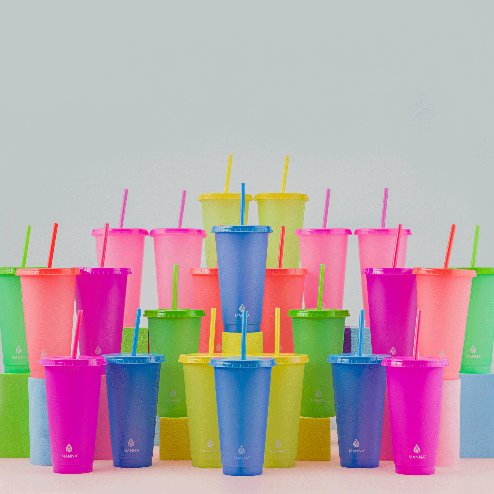 24-piece-original-color-changing-cup-set-c4 A0029811.gif