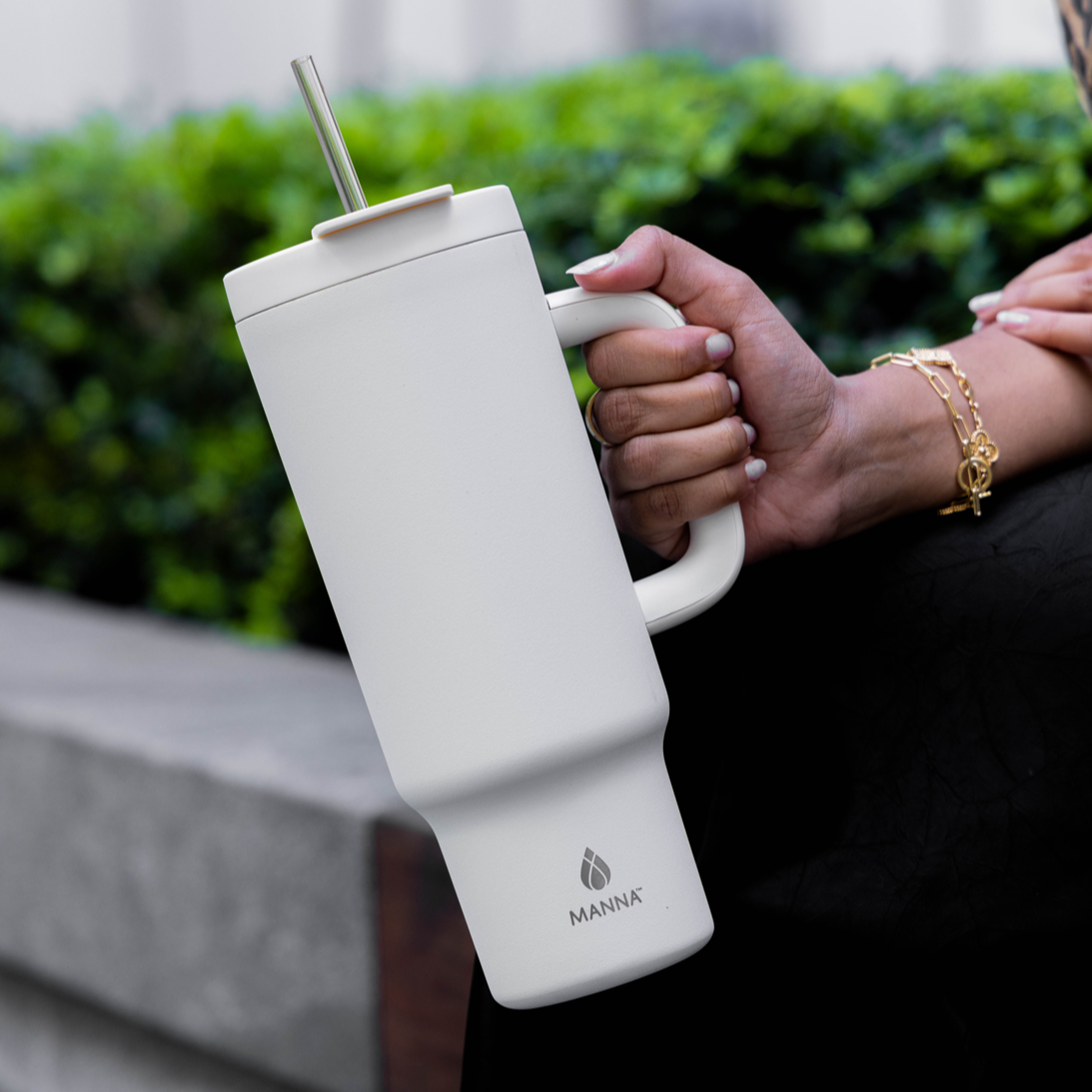 40-oz-leisure-tumbler-t5 Core_Home_Manna_Lifestyle_AUG_13-38.png